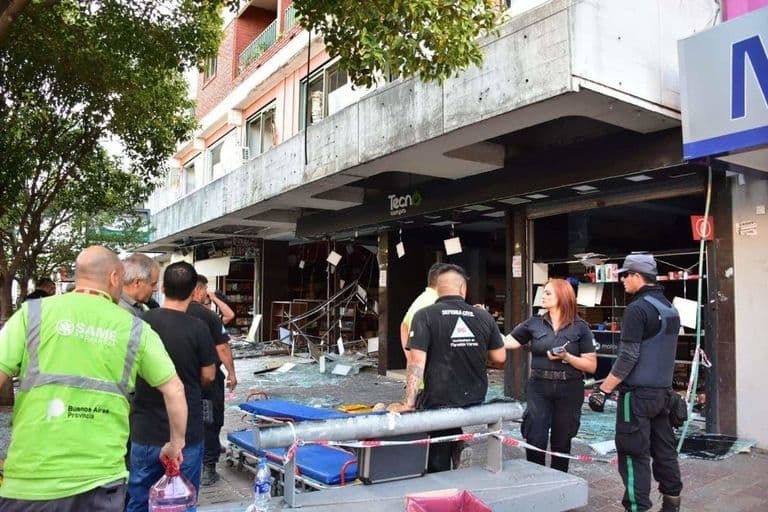 EXPLOSIÓN EN PEATONAL MONTEAGUDO