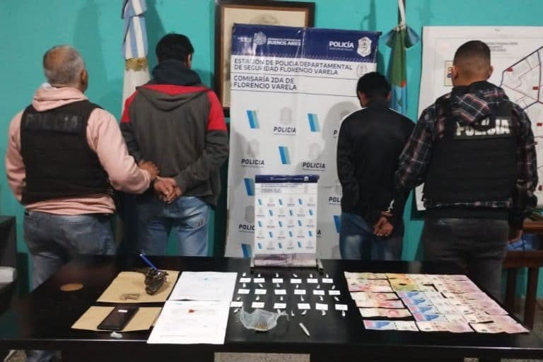 VARELA: DETENIDOS POR VENTA DE DROGAS